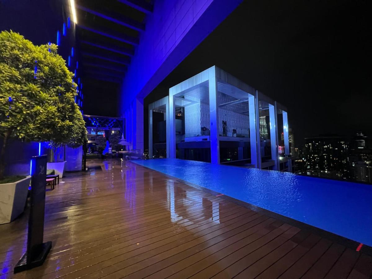 Amazing Pool By Platinum Suites Klcc Куала-Лумпур Экстерьер фото