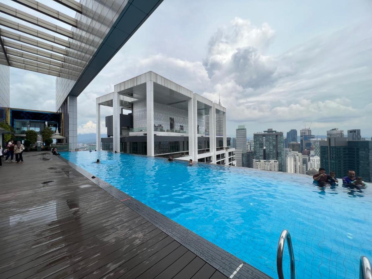 Amazing Pool By Platinum Suites Klcc Куала-Лумпур Экстерьер фото