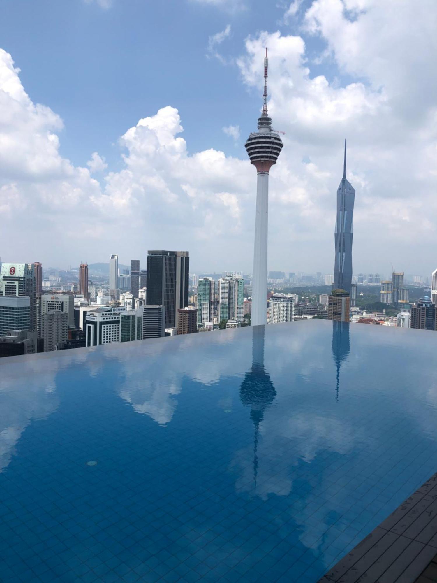 Amazing Pool By Platinum Suites Klcc Куала-Лумпур Экстерьер фото